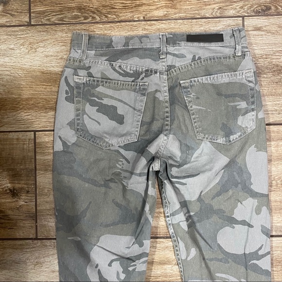 GRLFRND Karolina Skinny Jeans Sz 26 Renegade Camo - Picture 7 of 10